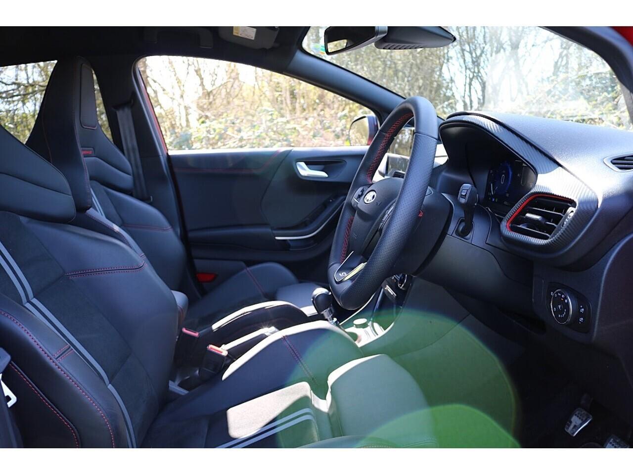 Ford Puma 1.5 T EcoBoost ST Manual (200BHP+Apple Car Play+KEYLESS+RIVACY+19