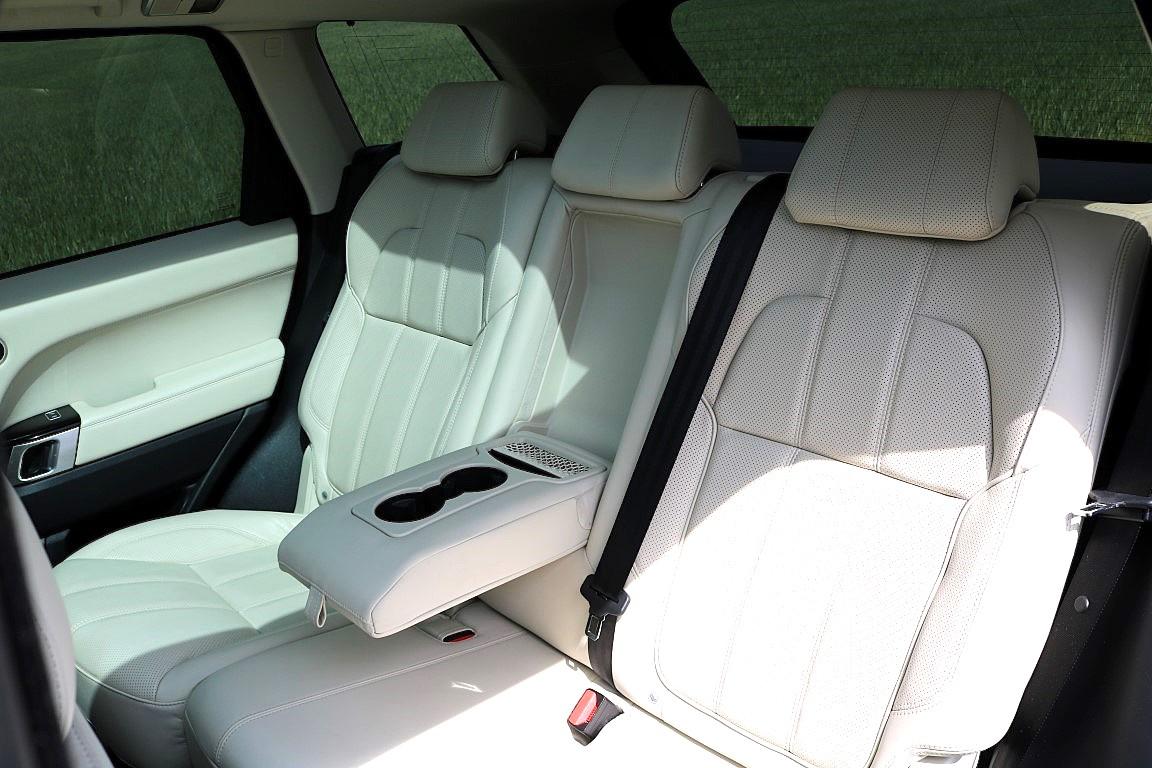 Land Rover Range Rover Sport 3.0 SD V6 HSE SUV 5dr Diesel Auto 4WD Euro 6 (s/s) (306 ps)