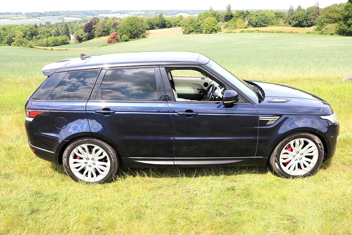 Land Rover Range Rover Sport 3.0 SD V6 HSE SUV 5dr Diesel Auto 4WD Euro 6 (s/s) (306 ps)