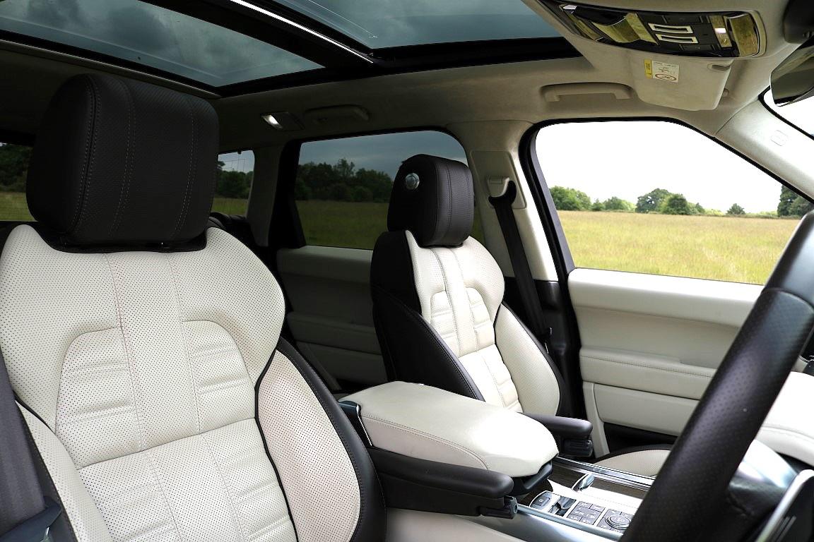 Land Rover Range Rover Sport 3.0 SD V6 Autobiography Dynamic SUV 5dr Diesel Auto 4WD Euro 6 (s/s) (306 ps)