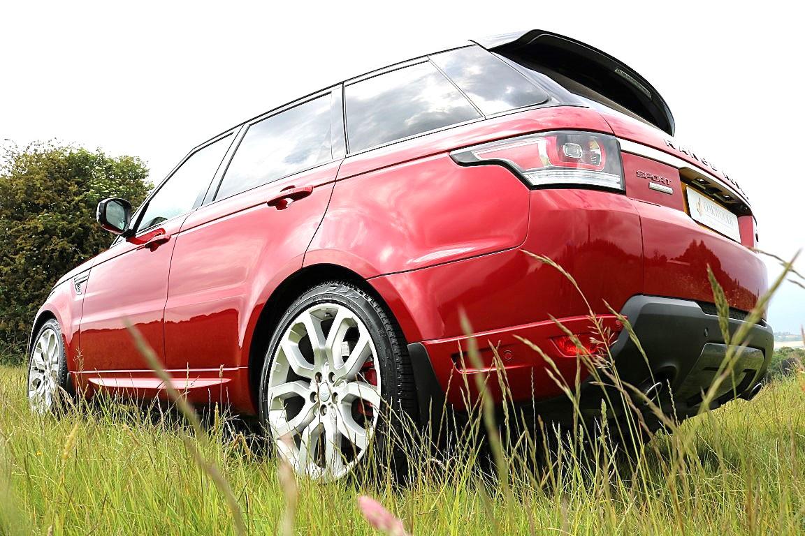 Land Rover Range Rover Sport 3.0 SD V6 Autobiography Dynamic SUV 5dr Diesel Auto 4WD Euro 6 (s/s) (306 ps)