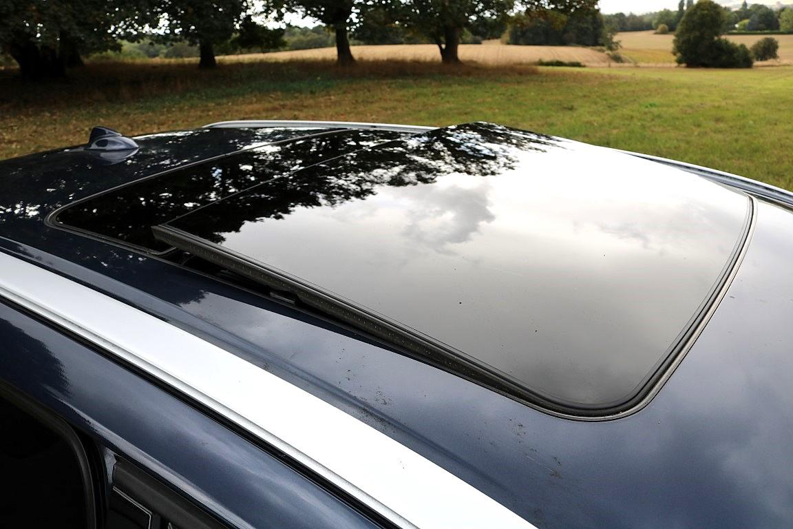 Volvo XC60 2.4 D5 SE Lux Nav SUV 5dr Diesel Geartronic AWD Euro 5 (215 ps)