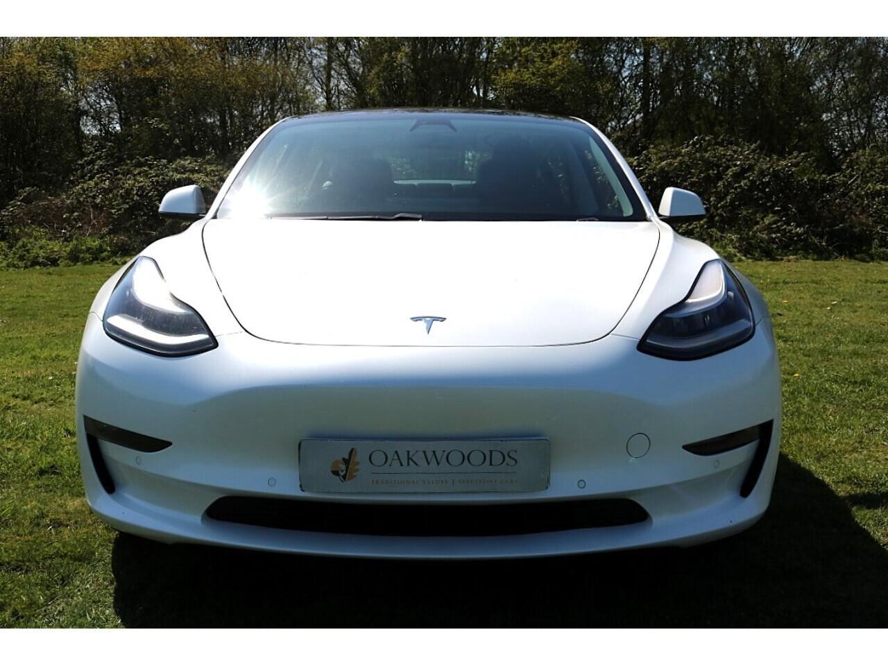 Tesla Model 3 Performance (1 Owner+PERFORMANCE Pack+Autopilot+Great Value) 0.0 4dr Saloon Automatic Electric