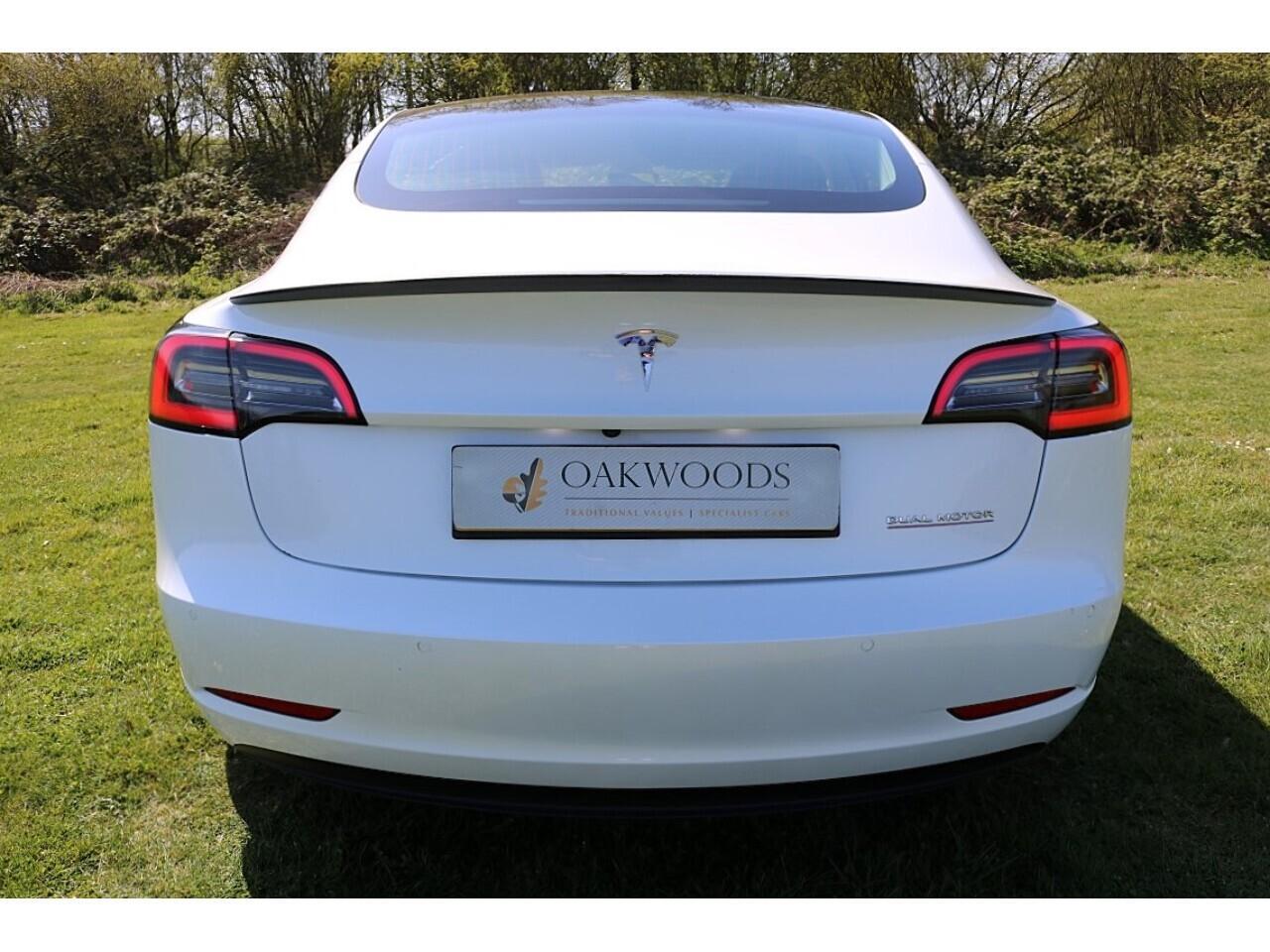 Tesla Model 3 Performance (1 Owner+PERFORMANCE Pack+Autopilot+Great Value) 0.0 4dr Saloon Automatic Electric