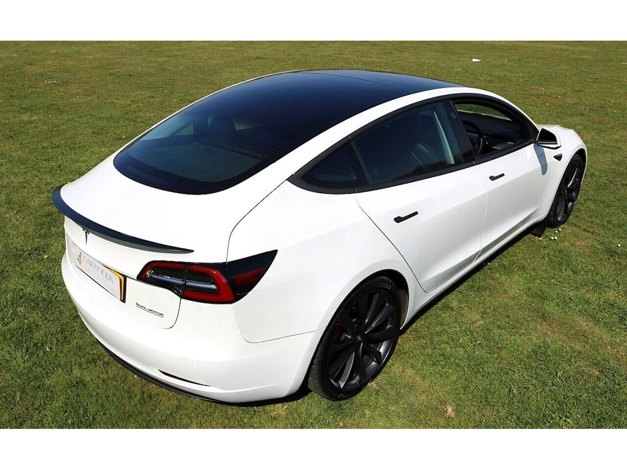 Tesla Model 3 Performance (1 Owner+PERFORMANCE Pack+Autopilot+Great Value) 0.0 4dr Saloon Automatic Electric
