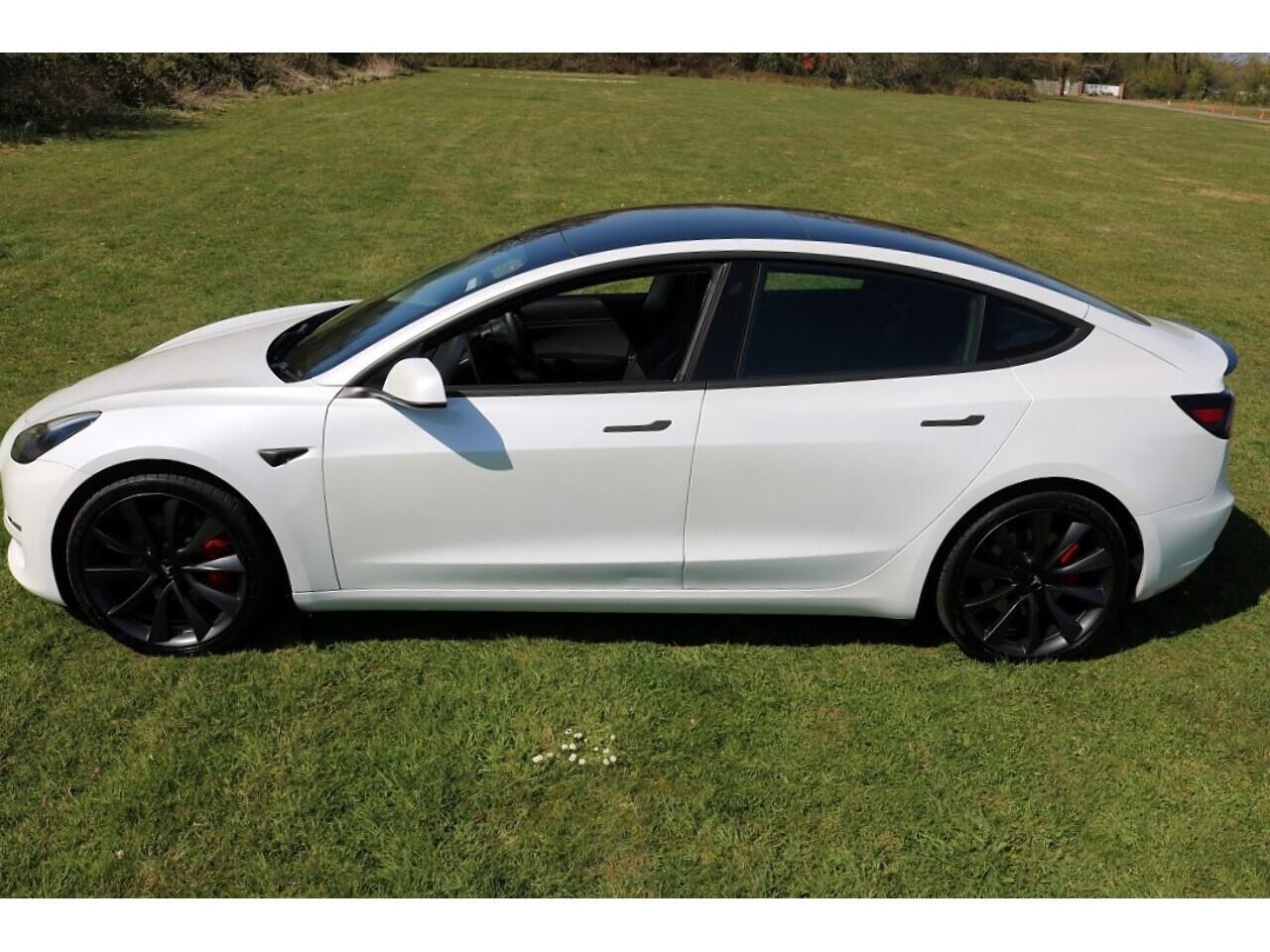 Tesla Model 3 Performance (1 Owner+PERFORMANCE Pack+Autopilot+Great Value) 0.0 4dr Saloon Automatic Electric