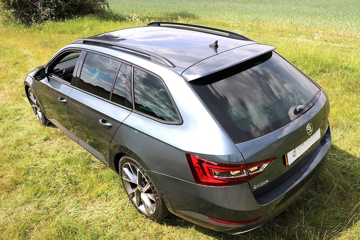 Skoda Superb 2.0 TDI SportLine Estate 5dr Diesel DSG Euro 6 (s/s) (190 ps)