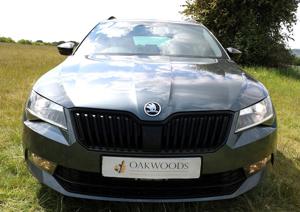 Skoda Superb 2.0 TDI SportLine Estate 5dr Diesel DSG Euro 6 (s/s) (190 ps)
