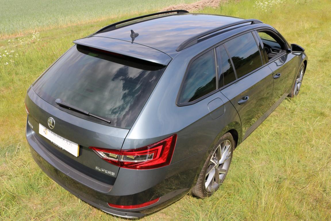 Skoda Superb 2.0 TDI SportLine Estate 5dr Diesel DSG Euro 6 (s/s) (190 ps)