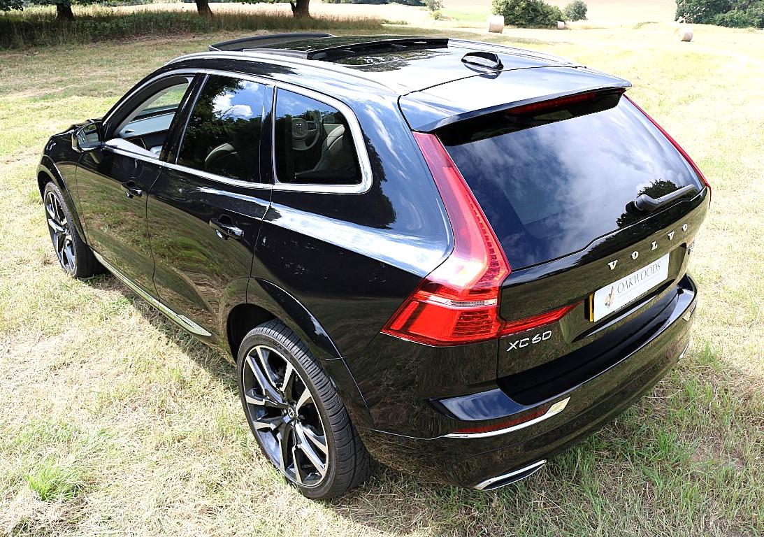 Volvo XC60 2.0 B5 MHEV Inscription Pro SUV 5dr Diesel Hybrid Auto AWD Euro 6 (s/s) (235 ps)