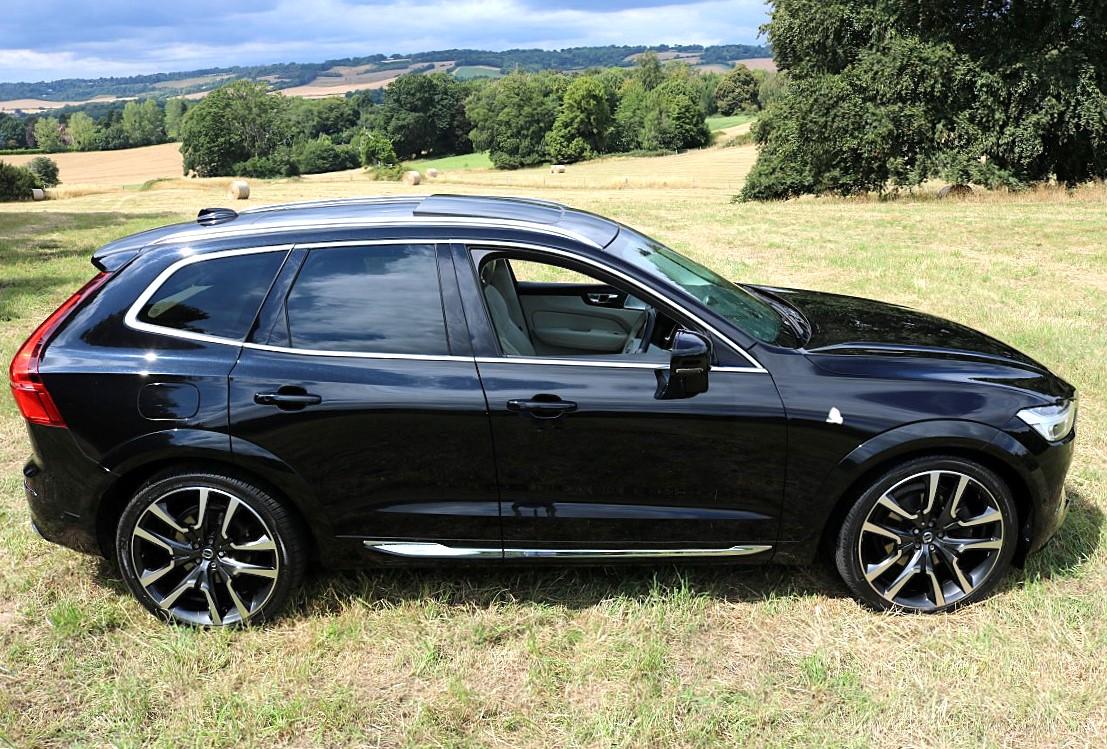 Volvo XC60 2.0 B5 MHEV Inscription Pro SUV 5dr Diesel Hybrid Auto AWD Euro 6 (s/s) (235 ps)