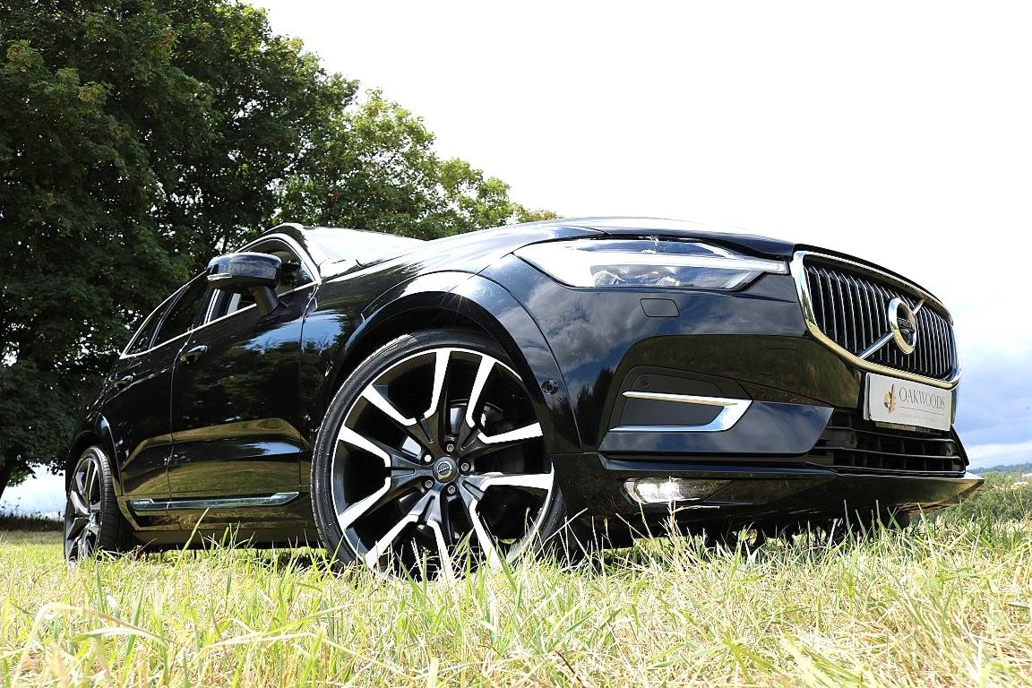 Volvo XC60 2.0 B5 MHEV Inscription Pro SUV 5dr Diesel Hybrid Auto AWD Euro 6 (s/s) (235 ps)