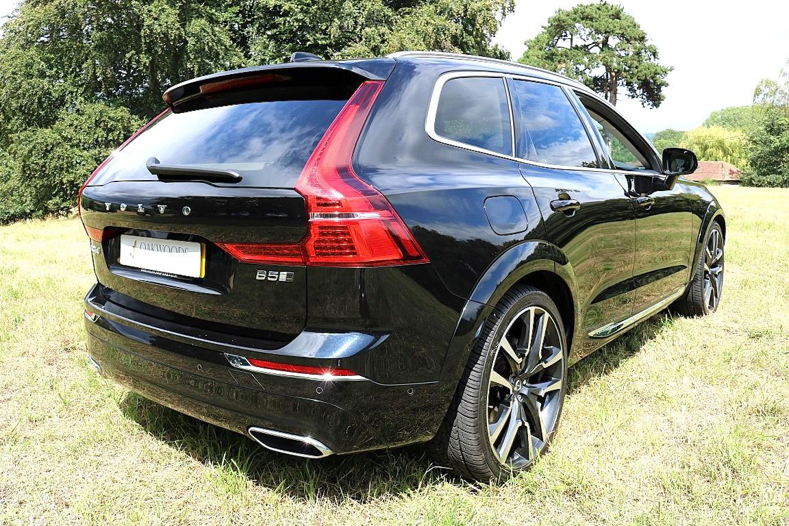 Volvo XC60 2.0 B5 MHEV Inscription Pro SUV 5dr Diesel Hybrid Auto AWD Euro 6 (s/s) (235 ps)