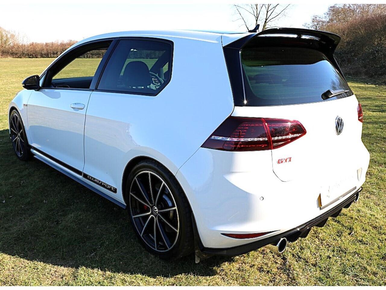 Volkswagen Golf TSI BlueMotion Tech GTI Clubsport 40 (Apple Car Play+Stage 1+Sachs Clutch+Racing Line Suspension) 2.0 3dr Hatchback Manual Petrol