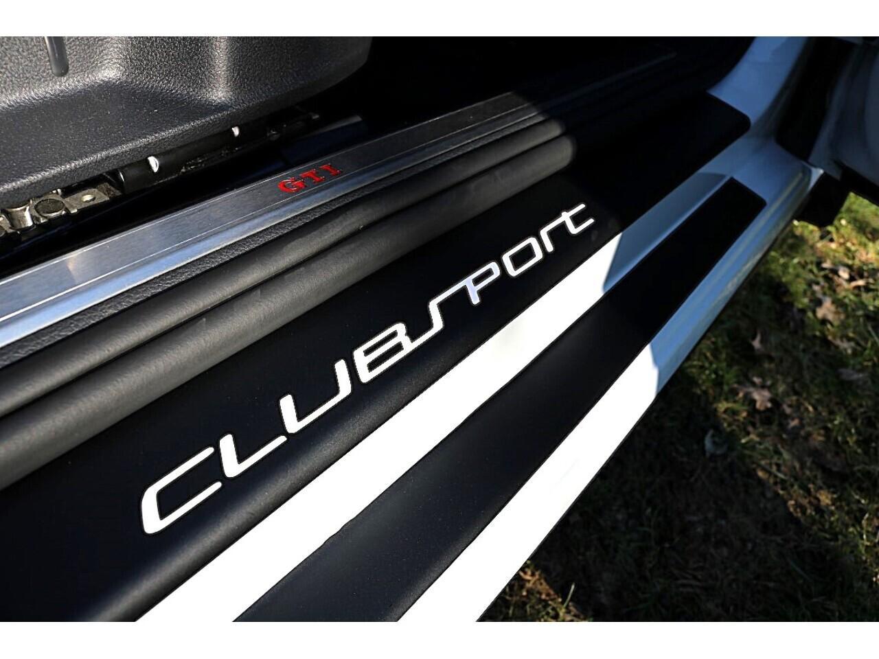 Volkswagen Golf TSI BlueMotion Tech GTI Clubsport 40 (Apple Car Play+Stage 1+Sachs Clutch+Racing Line Suspension) 2.0 3dr Hatchback Manual Petrol