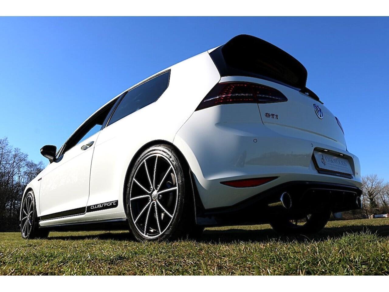 Volkswagen Golf TSI BlueMotion Tech GTI Clubsport 40 (Apple Car Play+Stage 1+Sachs Clutch+Racing Line Suspension) 2.0 3dr Hatchback Manual Petrol