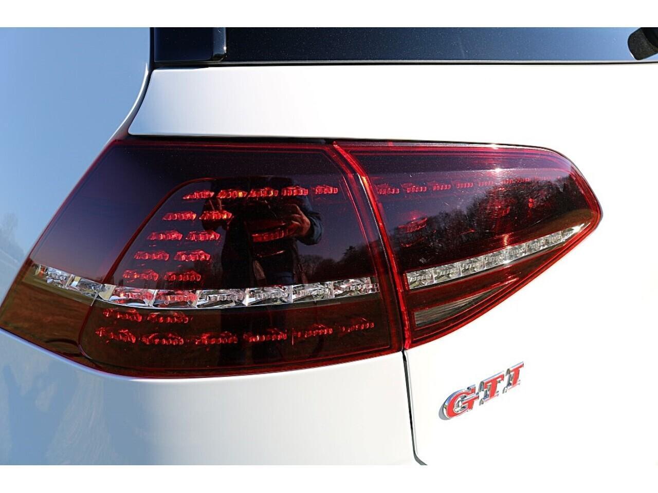 Volkswagen Golf TSI BlueMotion Tech GTI Clubsport 40 (Apple Car Play+Stage 1+Sachs Clutch+Racing Line Suspension) 2.0 3dr Hatchback Manual Petrol