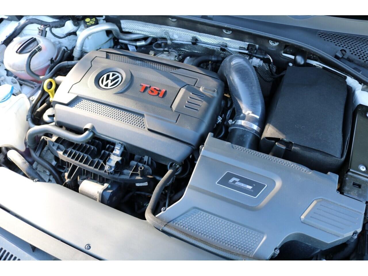 Volkswagen Golf TSI BlueMotion Tech GTI Clubsport 40 (Apple Car Play+Stage 1+Sachs Clutch+Racing Line Suspension) 2.0 3dr Hatchback Manual Petrol