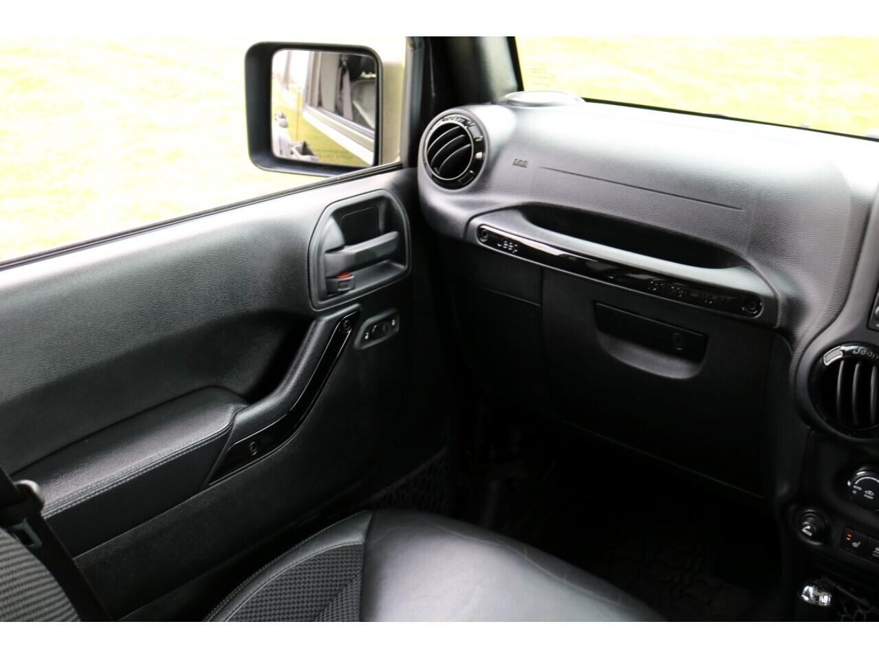 Jeep Wrangler CRD Night Eagle (ULEZ Free+Full Soft Top Pack+Just ONE Owner+CAMBELT Done+Full History) 2.8 4dr SUV Automatic Diesel