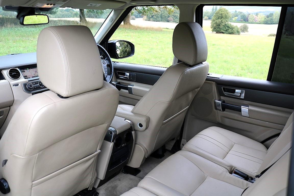 Land Rover Discovery 4 3.0 SD V6 SE Tech SUV 5dr Diesel Auto 4WD Euro 5 (s/s) (255 bhp)