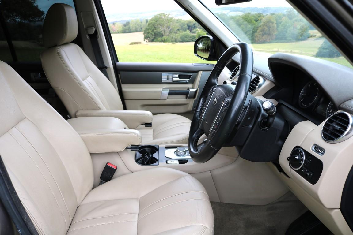 Land Rover Discovery 4 3.0 SD V6 SE Tech SUV 5dr Diesel Auto 4WD Euro 5 (s/s) (255 bhp)