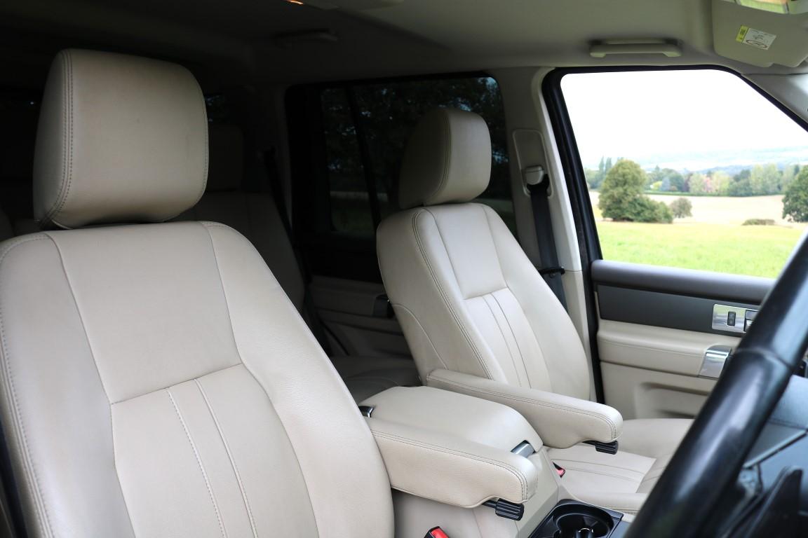 Land Rover Discovery 4 3.0 SD V6 SE Tech SUV 5dr Diesel Auto 4WD Euro 5 (s/s) (255 bhp)