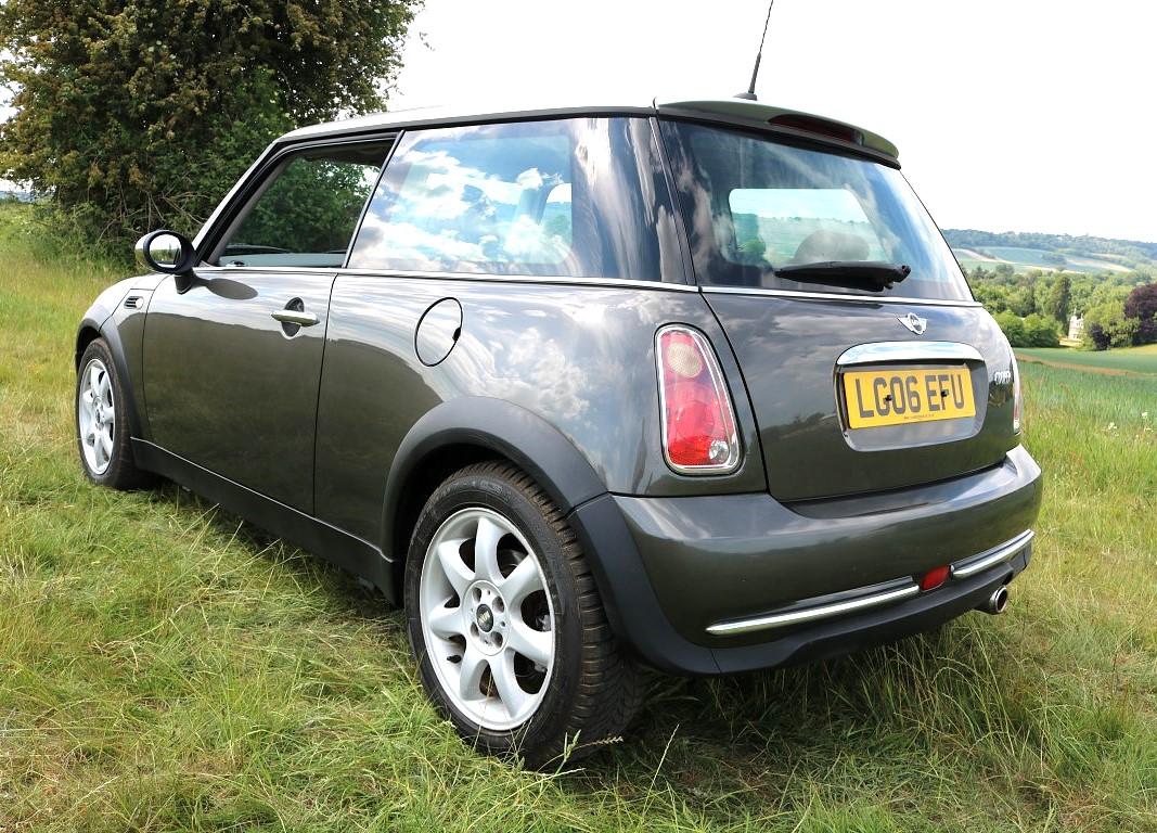 MINI Hatch 1.6 Cooper Park Lane Hatchback 3dr Petrol Manual Euro 4 (116 bhp)
