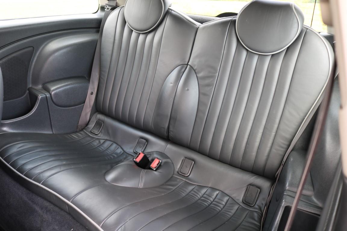 MINI Hatch 1.6 Cooper Park Lane Hatchback 3dr Petrol Manual Euro 4 (116 bhp)