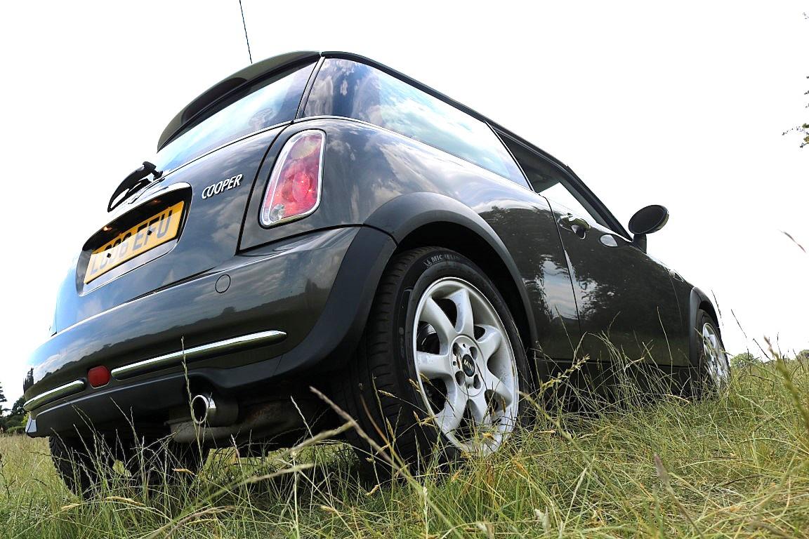 MINI Hatch 1.6 Cooper Park Lane Hatchback 3dr Petrol Manual Euro 4 (116 bhp)