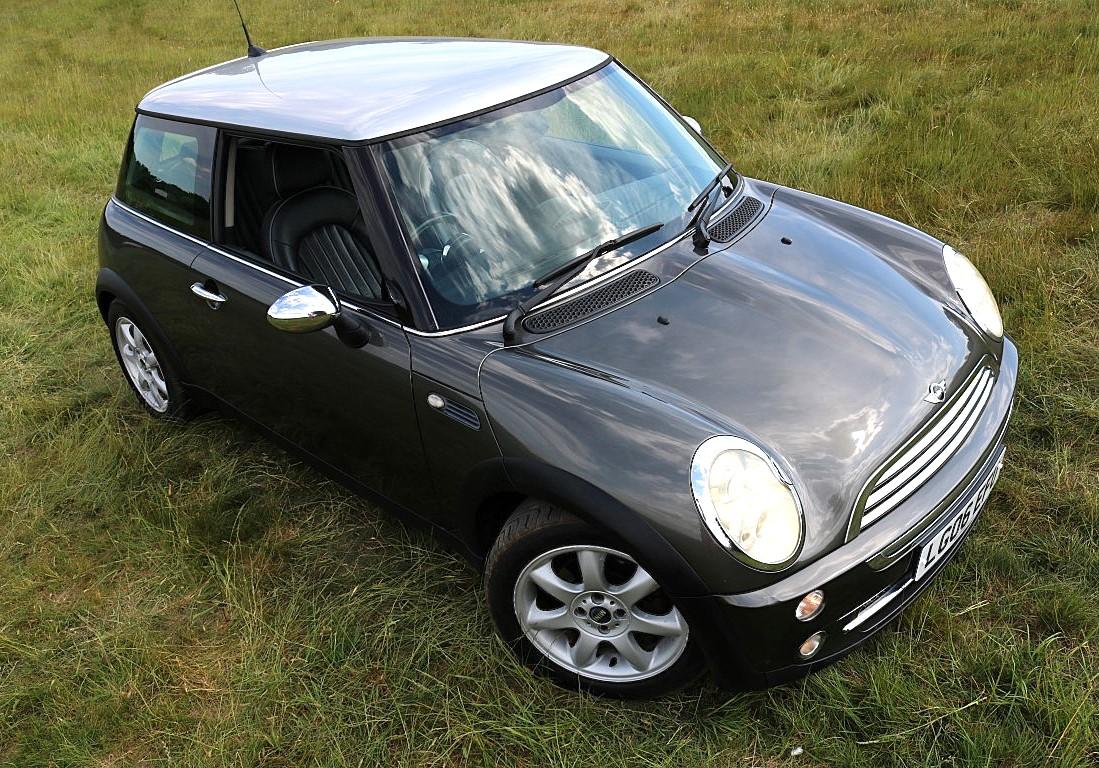 MINI Hatch 1.6 Cooper Park Lane Hatchback 3dr Petrol Manual Euro 4 (116 bhp)