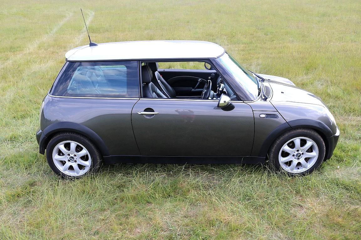 MINI Hatch 1.6 Cooper Park Lane Hatchback 3dr Petrol Manual Euro 4 (116 bhp)