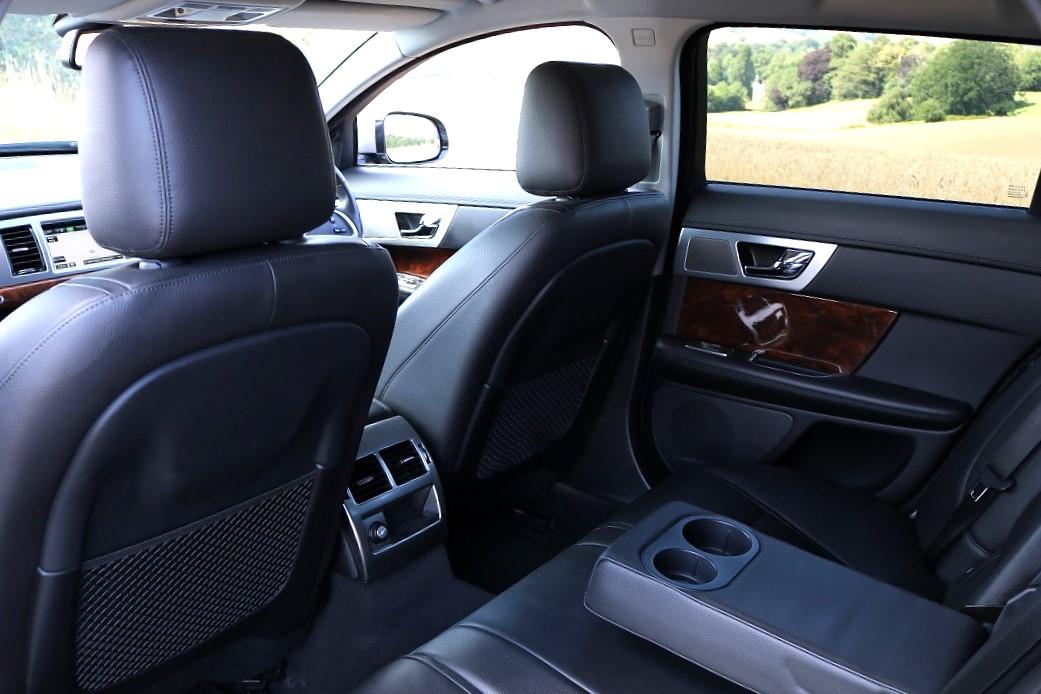 Jaguar XF 2.2d Luxury Sportbrake 5dr Diesel Auto Euro 5 (s/s) (163 ps)