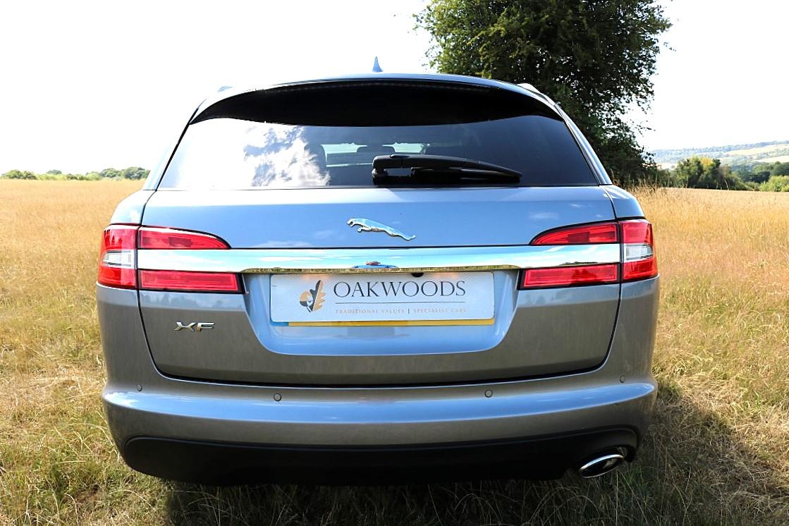 Jaguar XF 2.2d Luxury Sportbrake 5dr Diesel Auto Euro 5 (s/s) (163 ps)