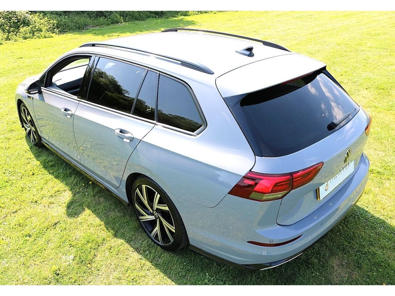 Volkswagen Golf 2.0 TDI R-Line (Heated Wheel+18