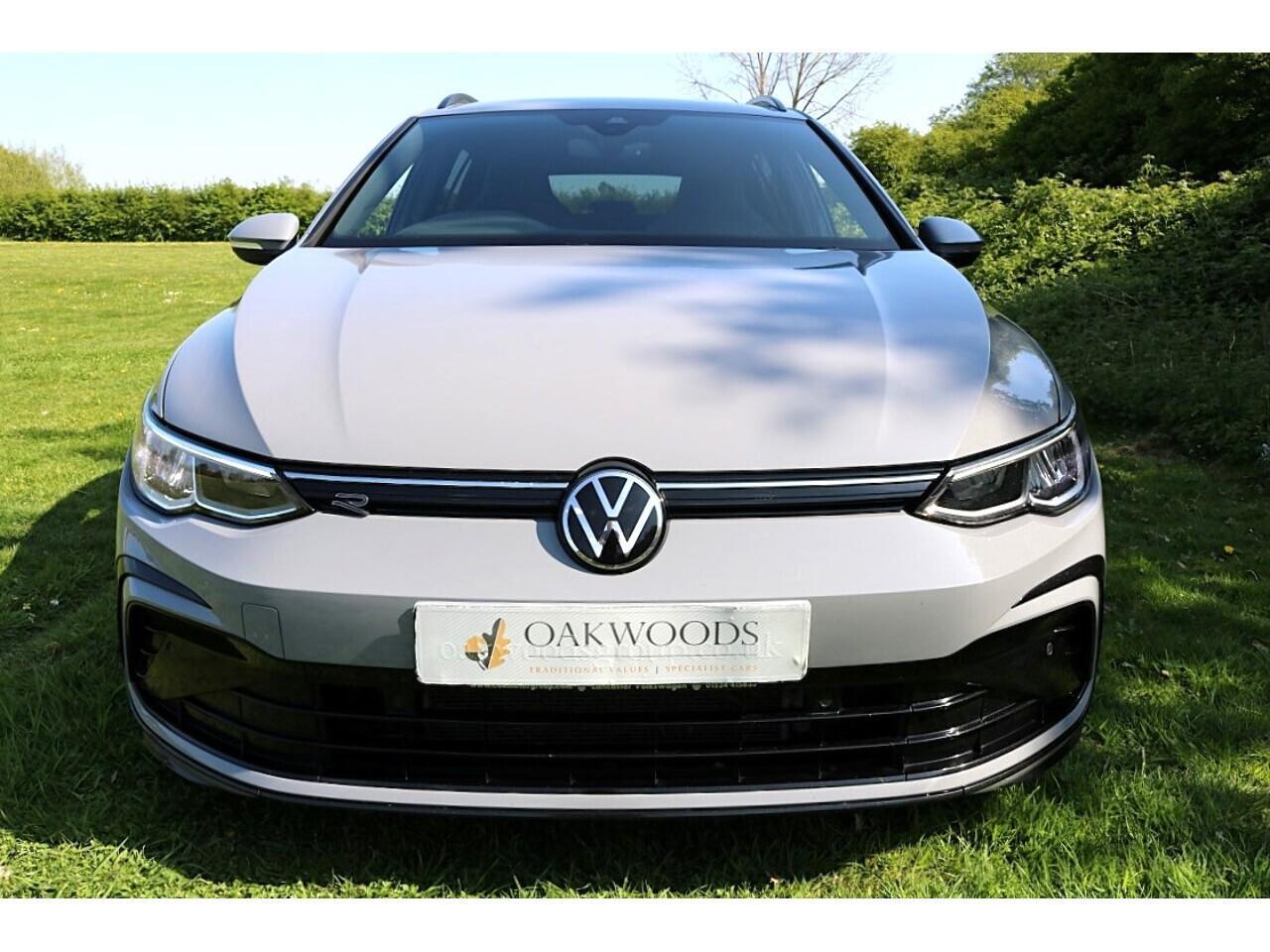 Volkswagen Golf 2.0 TDI R-Line (Heated Wheel+18