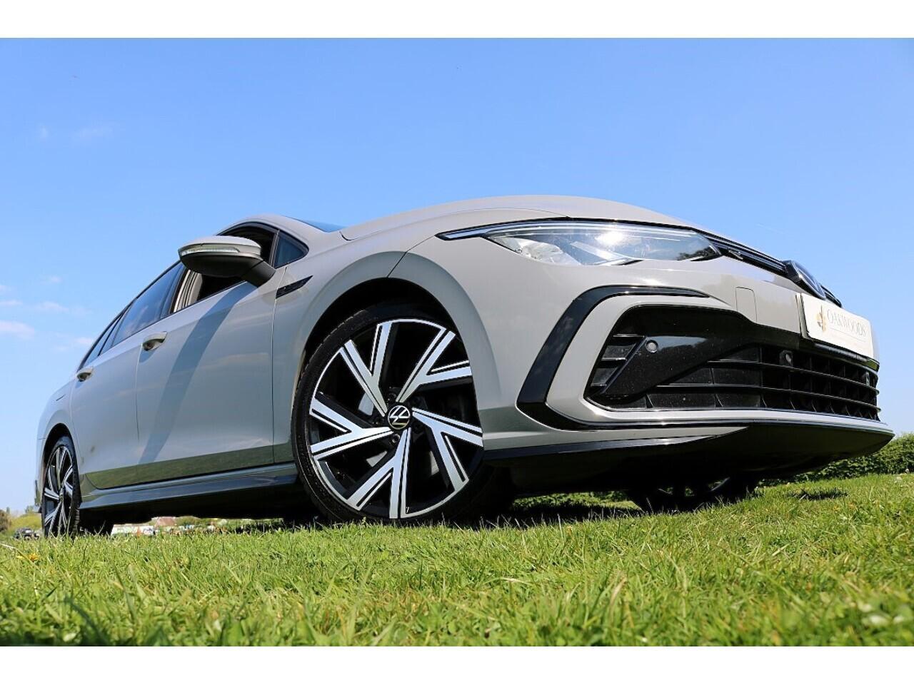 Volkswagen Golf 2.0 TDI R-Line (Heated Wheel+18
