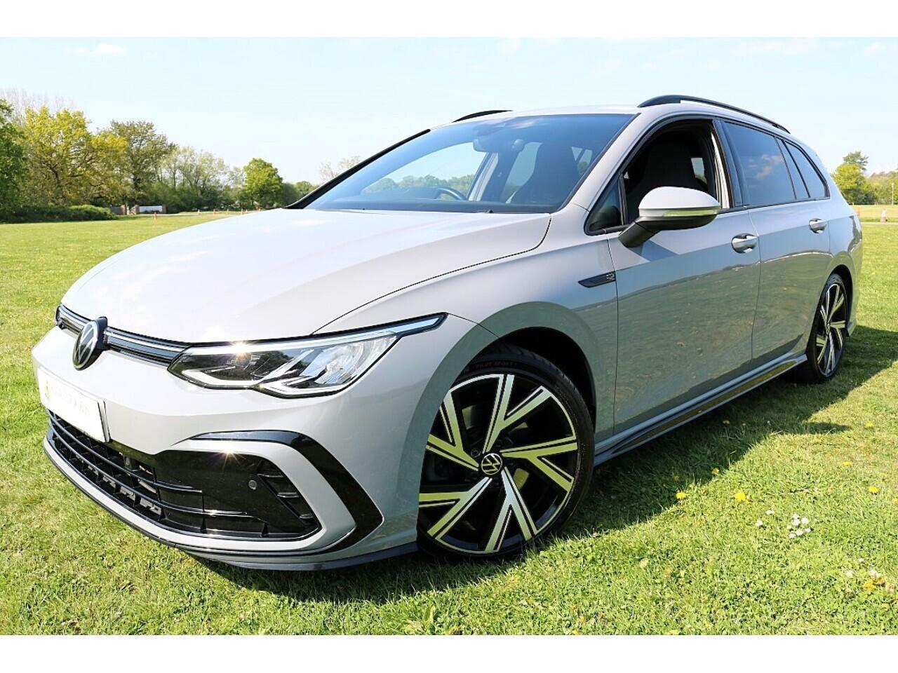 Volkswagen Golf 2.0 TDI R-Line (Heated Wheel+18