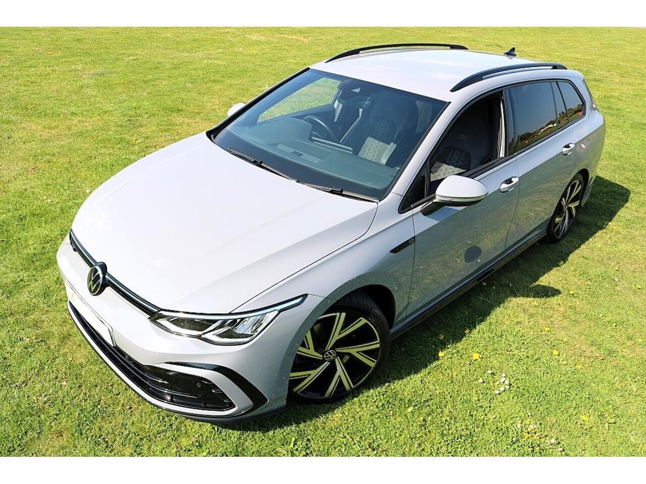 Volkswagen Golf 2.0 TDI R-Line (Heated Wheel+18